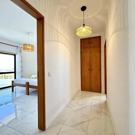 Vintage 2 With Pool By Homing Apartamento